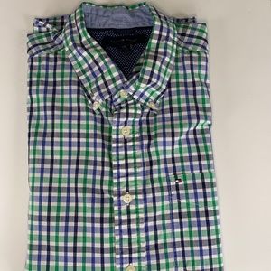 Tommy Hilfiger S/S Casual Dress Shirt- Green and Blue Checkered Size L- Like New